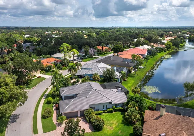 Photo 2 of Single family home for sale at 8615 Woodbriar Dr, Sarasota, FL 34238 | MLS# A4690117 | Listing updated on 2026-08-26