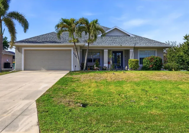 Photo 3 of Single family home for sale at 11200 Carnegie Ave, Englewood, FL 34224 | MLS# D6147066 | Listing updated on 2026-09-05