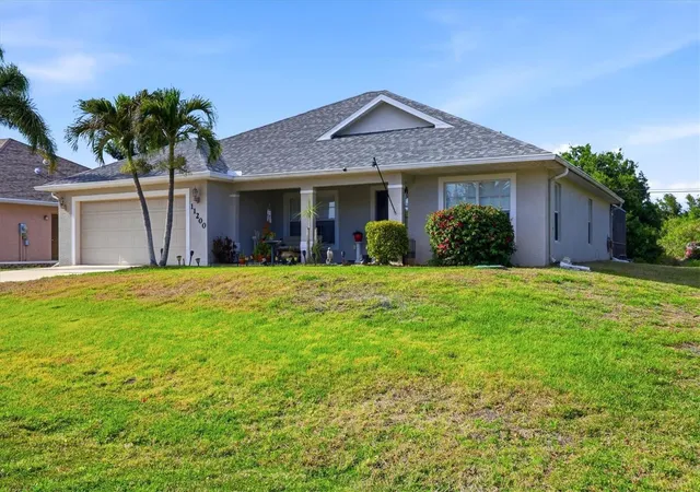 Photo 4 of Single family home for sale at 11200 Carnegie Ave, Englewood, FL 34224 | MLS# D6147066 | Listing updated on 2026-09-05