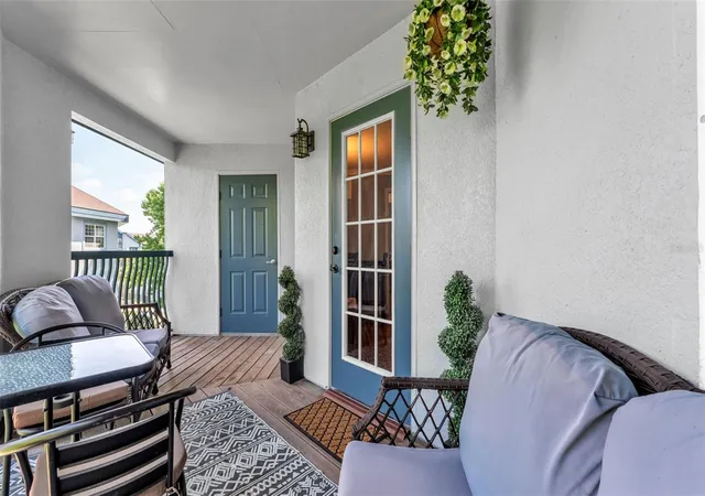 Homes for sale in Odessa, FL | 1640 Villa Capri Circle, Odessa, FL 33556 | Houzeo