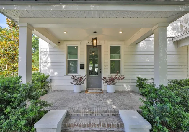 2nd image of 2204 N Central Ave #1, Tampa, FL 33602 | MLS# TB8497958