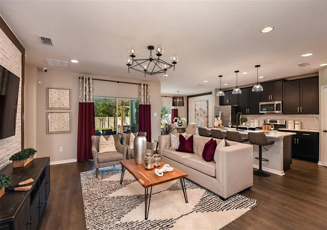 Photo 4 of Single family home for sale at 591 Darshire Ave, Eustis, FL 32736 | MLS# O6399339 | Listing updated on 2026-09-24