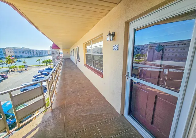 3rd image of 3010 59Th St S #309, Gulfport, FL 33707 | MLS# TB8497981