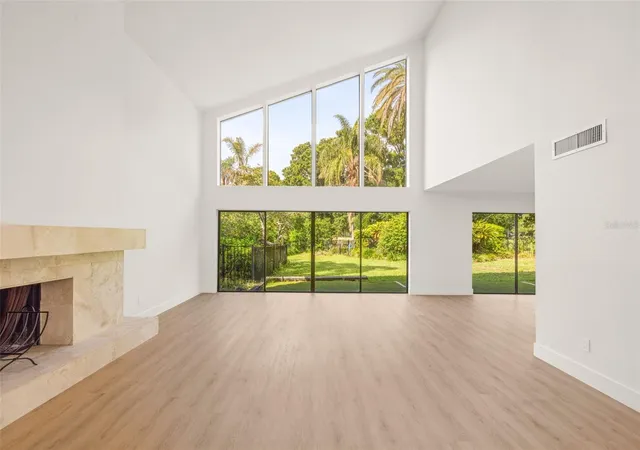 4th image of 2668 Concorde Ct, Clearwater, FL 33761 | MLS# TB8497991