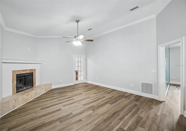3rd image of 5609 Executive Dr, New Port Richey, FL 34652 | MLS# O6399373