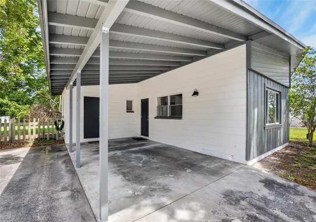 Photo 3 of Single family home for sale at 113 6th Jpv St, Winter Haven, FL 33880 | MLS# TB8498029 | Listing updated on 2026-09-02