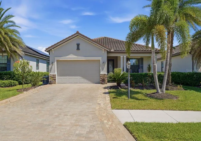 Photo 1 of Single family home for sale at 17007 Blue Ridge Pl, Bradenton, FL 34211 | MLS# A4690155 | Listing updated on 2026-10-05