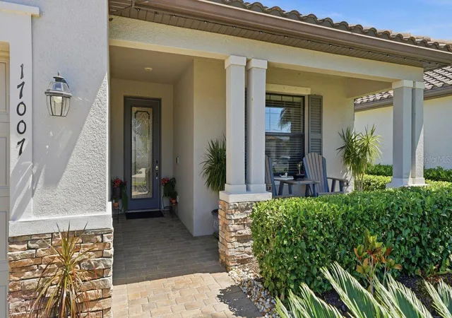 Photo 3 of Single family home for sale at 17007 Blue Ridge Pl, Bradenton, FL 34211 | MLS# A4690155 | Listing updated on 2026-10-05
