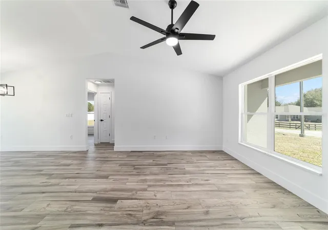 5th image of 13863 Sw 101 St, Dunnellon, FL 34432 | MLS# OM722857