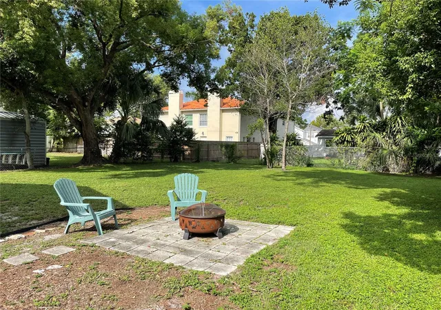 3rd image of 303 S Audubon Ave, Tampa, FL 33609 | MLS# TB8498054