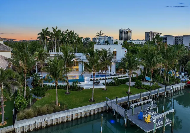 Photo 3 of Single family home for sale at 445 Mckinley Dr, Sarasota, FL 34236 | MLS# A4690180 | Listing updated on 2026-10-02