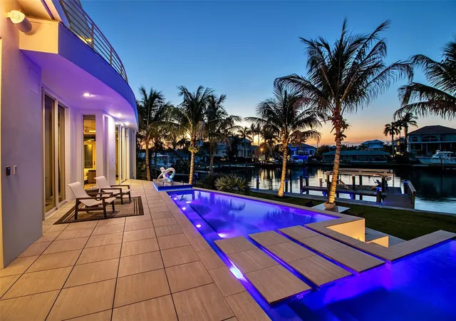 Photo 3 of Single family home for sale at 445 Mckinley Dr, Sarasota, FL 34236 | MLS# A4690180 | Listing updated on 2026-10-02