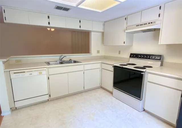 3rd image of 1125 Montrose Pl, Dunedin, FL 34698 | MLS# TB8498092