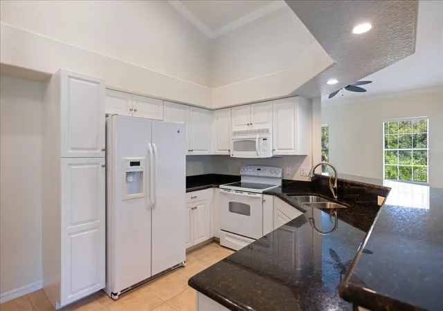 5th image of 300 Gdns Edge Dr, Venice, FL 34285