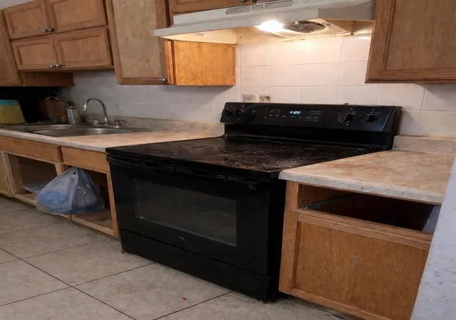 6th image of 280 E 1st St, Apopka, FL 32703 | MLS# O6399457