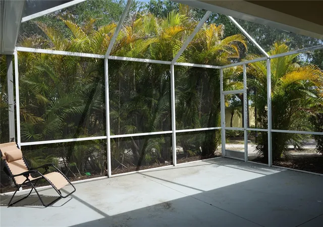 Photo 3 of House for sale at 201 Sunset Crst Ct, Apollo Beach, FL 33572 | MLS# TB8498120 | Listing updated on 2026-10-09