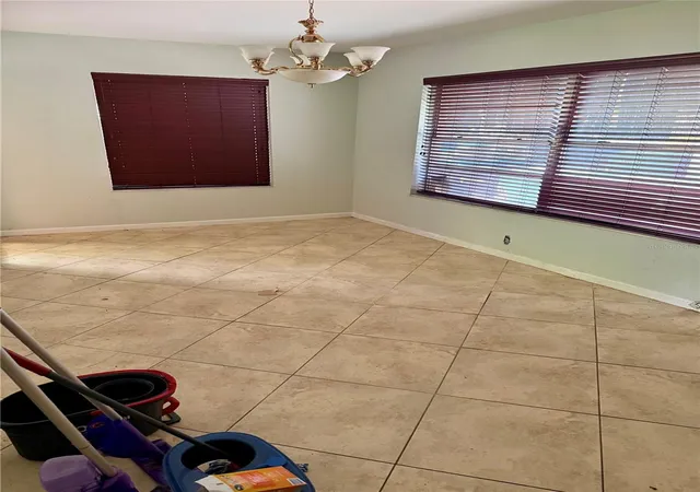 Homes for sale in Tampa, FL | 3018 W Aileen St, Tampa, FL 33607 | MLS# W7884867