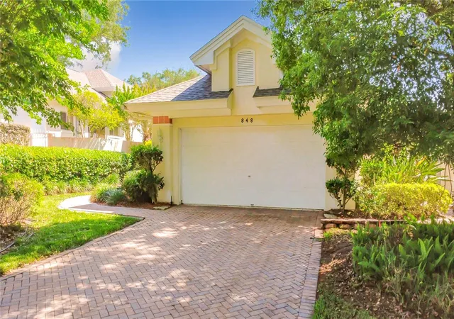1st image of 848 Crepe Myrtle Cir, Apopka, FL 32712 | MLS# A4690201