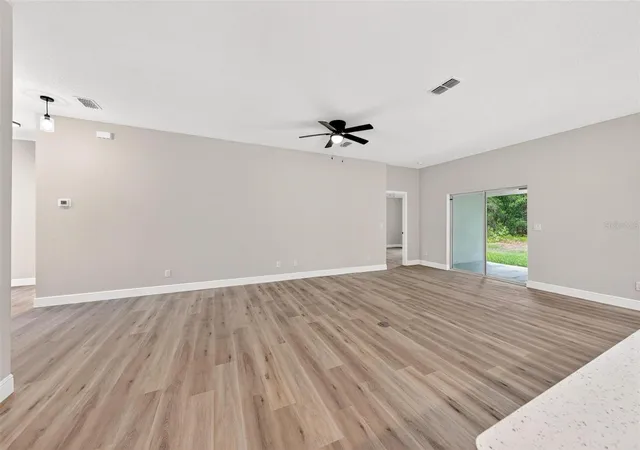 Photo 4 of Single family home for sale at 2132 Pine Meadows Golf Crse Rd, Eustis, FL 32726 | MLS# O6399502 | Listing updated on 2026-06-16