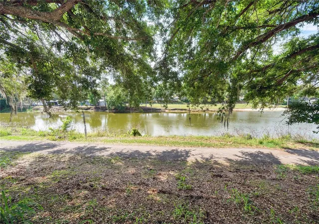 3rd image of 4717 Magnolia Preserve Ave, Winter Haven, FL 33880 | MLS# L4961135