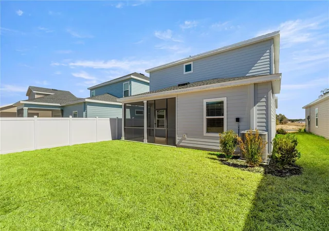 Photo 3 of Sale Pending at 8692 Sw 67th Circle, Ocala, FL 34476 | MLS# O6399519 | Listing updated on 2026-08-31