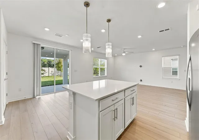 Photo 3 of Single family home for sale at 9748 Crescent Moon Dr, Riverview, FL 33578 | MLS# TB8498191 | Listing updated on 2026-10-13