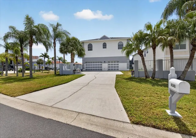 3rd image of 4340 Seagull Dr, New Port Richey, FL 34652 | MLS# W7884869