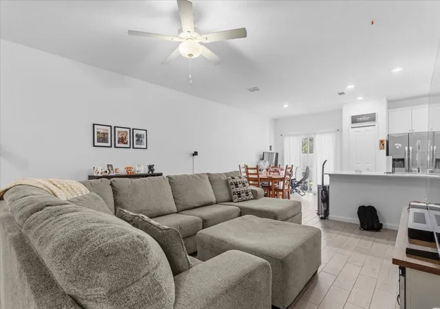 4th image of 12657 Nw 7Th Pl, Newberry, FL 32669 | MLS# GC539508