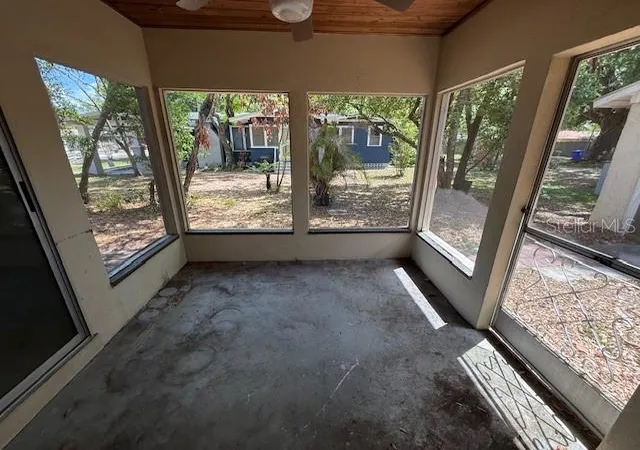 14th image of 522 W Park St, Lakeland, FL 33803 | MLS# S5147921