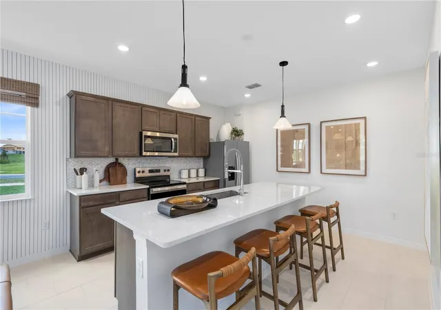 5th image of 10650 Evening Star Street, Orlando, FL 32829 | MLS# O6399569