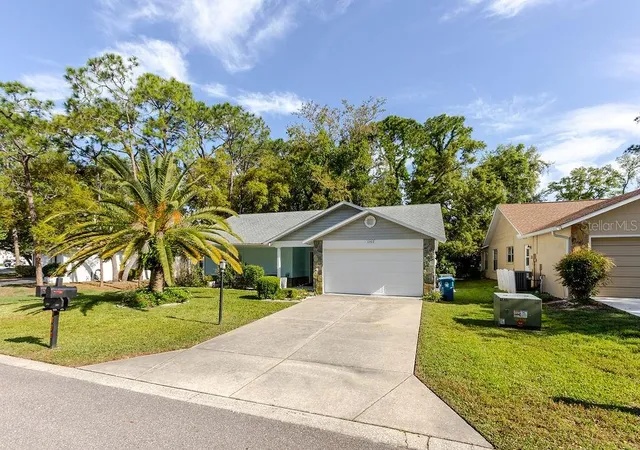 Photo 3 of Single family home for sale at 6402 Ocean Pines Ln, Spring Hill, FL 34606 | MLS# W7884871 | Listing updated on 2026-05-15