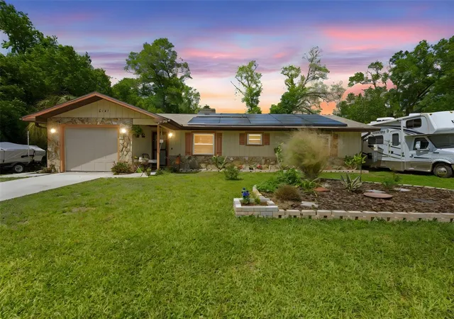 Photo 1 of Single family home for sale at 6141 E Dell Ln, Inverness, FL 34452 | MLS# TB8498267 | Listing updated on 2026-09-14