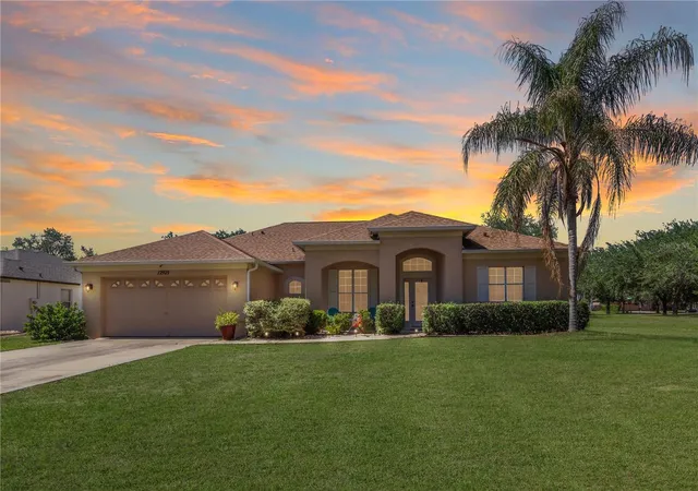 Homes for sale in Grand Island, FL | 12929 Regiment Dr, Grand Island, FL 32735 | MLS# G5111086