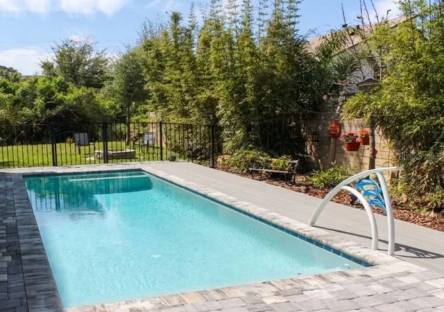 2nd image of 4 Ulmacea Pl, Palm Coast, FL 32137 | MLS# V4948528