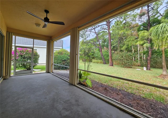 Photo 3 of Sale Pending at 2097 Wasatch Dr, Sarasota, FL 34235 | MLS# TB8498286 | Listing updated on 2026-08-21