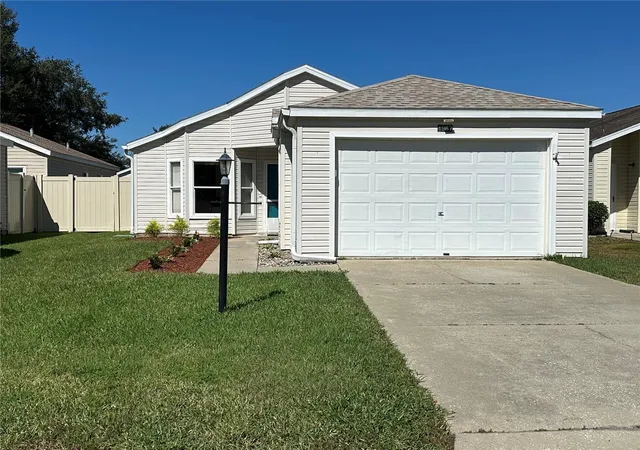 Photo 1 of Single family home for sale at 4967 Heron Run Cir, Leesburg, FL 34748 | MLS# G5111091 | Listing updated on 2026-10-20