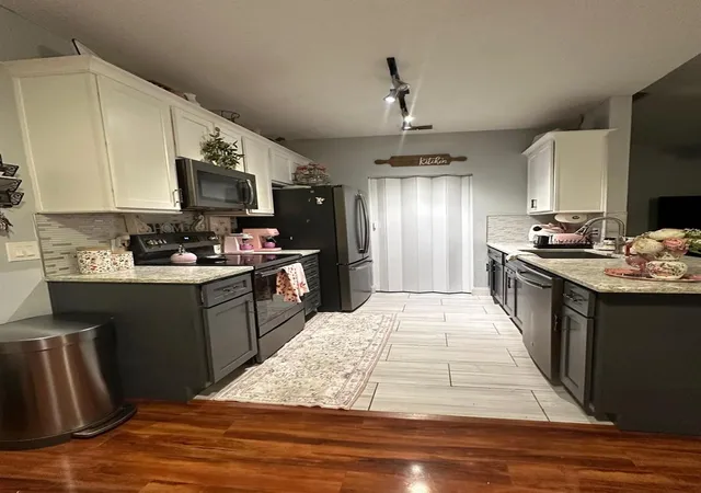 Photo 3 of Condo for sale at 875 Grand Regency Point #203, Altamonte Springs, FL 32714 | MLS# S5147955 | Listing updated on 2026-08-17