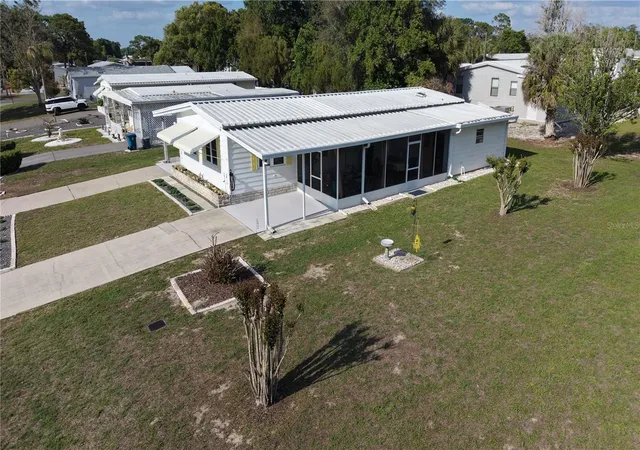 Photo 2 of Manufactured home for sale at 7338 Thorpp Ave, Brooksville, FL 34613 | MLS# TB8498325 | Listing updated on 2026-08-11