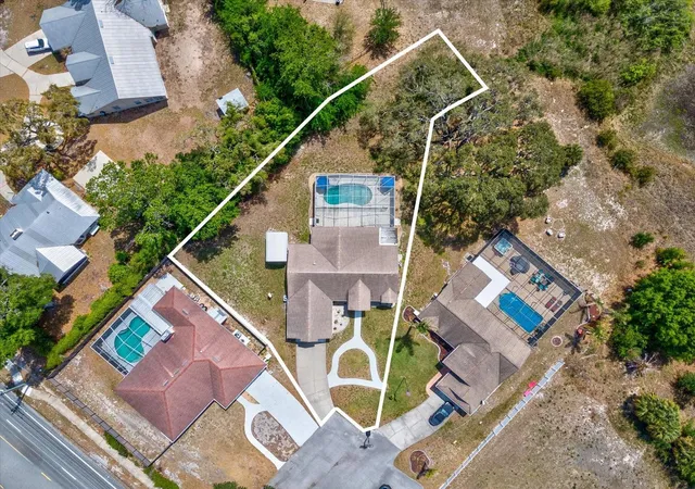 3rd image of 8052 Spring Hill Dr, Spring Hill, FL 34606 | MLS# W7884877