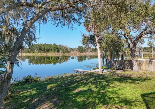 3rd image of 264 S Central Ave, Umatilla, FL 32784 | MLS# G5111097