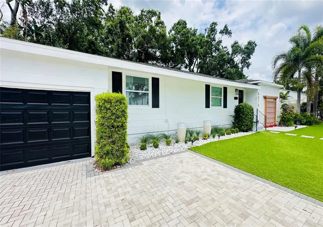 Homes for sale in Tampa, FL | 4019 W Bay To Bay Blvd, Tampa, FL 33629 | MLS# TB8498366