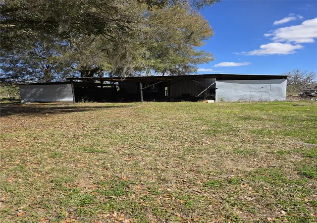 Photo 2 of Single family home for sale at 5950 NE Highway 41, Williston, FL 32696 | MLS# OM722909 | Listing updated on 2026-10-03