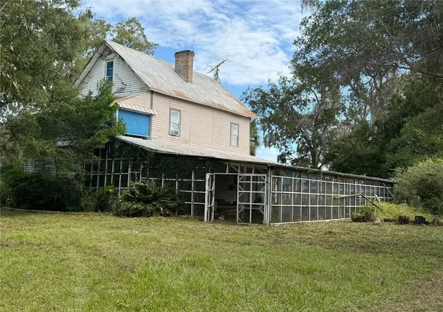 Photo 3 of Single family home for sale at 5950 NE Highway 41, Williston, FL 32696 | MLS# OM722909 | Listing updated on 2026-10-03