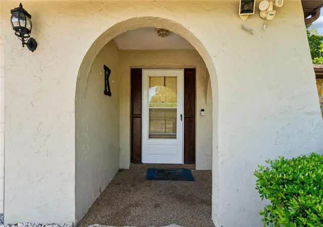 Photo 3 of Single family home for sale at 11122 Maderia St, Spring Hill, FL 34609 | MLS# W7884880 | Listing updated on 2026-10-06