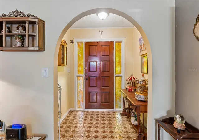 Photo 4 of Single family home for sale at 11122 Maderia St, Spring Hill, FL 34609 | MLS# W7884880 | Listing updated on 2026-10-06