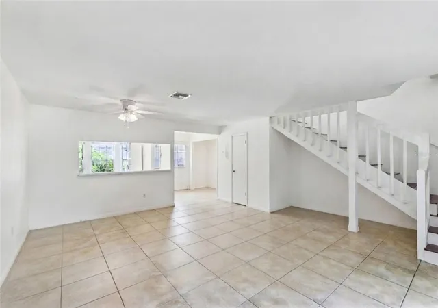 Listing Photo 4 - Condo for sale in building located at 5989 Braemar Pl, Orlando, FL 32822 - Unit #102