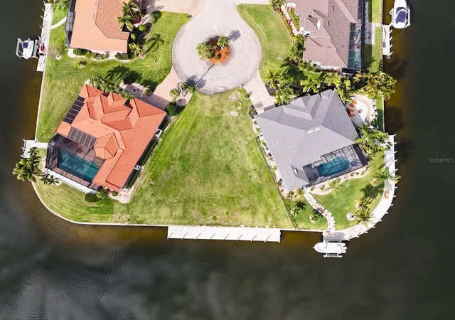 4th image of 402 Valletta Ct, Punta Gorda, FL 33950 | MLS# C7524927