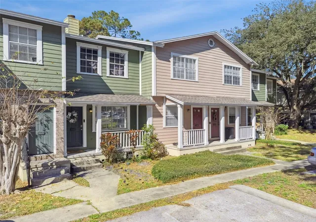 Homes for sale in Orlando, FL | 6924 Woodlake #104, Orlando, FL 32810 | MLS# O6399669