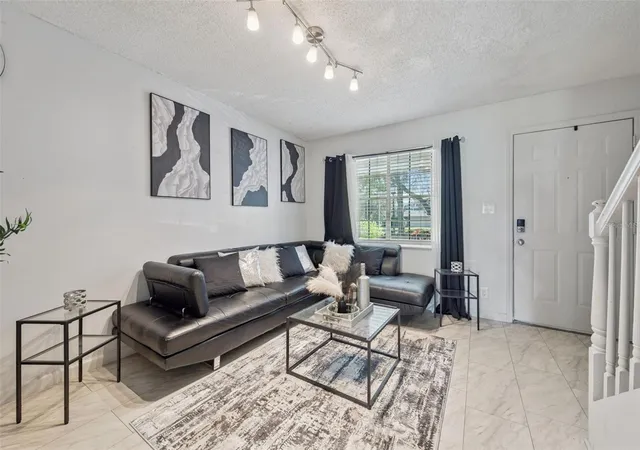 Homes for sale in Orlando, FL | 6924 Woodlake #104, Orlando, FL 32810 | MLS# O6399669
