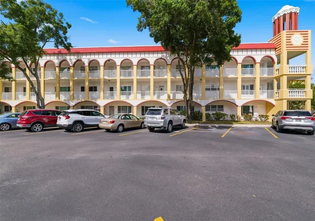 Homes for sale in Clearwater, FL | 2430 Florentine Wy #58, Clearwater, FL 33763 | MLS# TB8498394